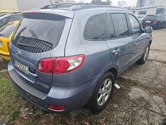 Hyundai Santa Fe 2,2 CRDi 4x4 2010, kup.SR, POSKODENY MOTOR - 2