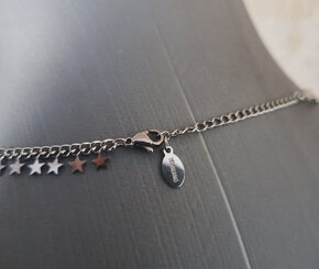 Krásny náhrdelník s hviezdičkami - nový - 2