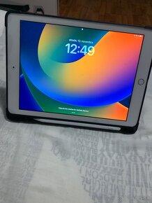 iPad 6 - 2