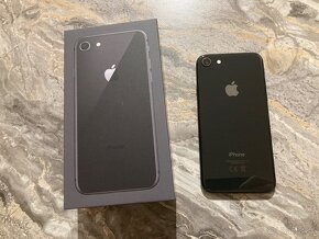 Iphone 8 64Gb ako novy - 2