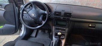 Toyota Avensis - 2