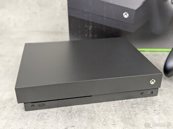 Xbox One X 1TB, 1 ovládač - 2