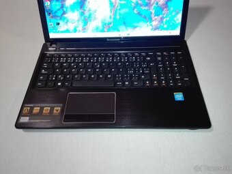 Lenovo. Intel i5. 15,6“ LED. SSD 256 GB+1 TB. RAM 16 GB. - 2