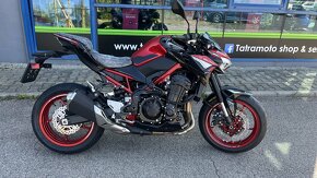 Kawasaki Z900 Candy Persimmon Red / Ebony 2024 (nová) - 2