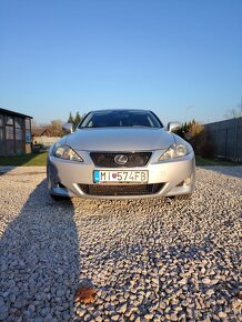 LEXUS IS 220D - 2