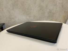 4K DELL Inspiron 15 - 7577 - 2