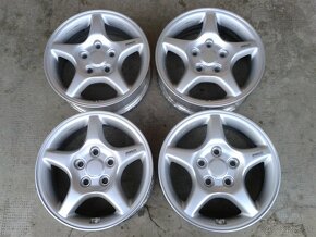 Predam ALU 5x114,3 R15 5,5J ET35 Original DAIHATSU - 2