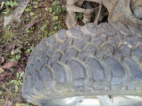 Pneu s diskami 235/70 r16 6x139,7 - 2