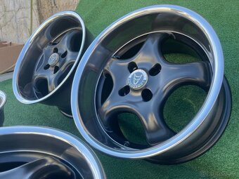 R16 4x98  Black 5spoke 2x 7.5 ET24 2x 9J ET16 - 2