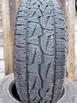 Predám 4 jazdené zimné pneumatiky Bridgestone  255/70 R18 - 2