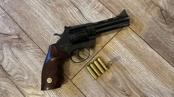 Revolver Brno Arms ZHR 841 - 2