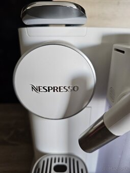 Kapsulový kávovar DeLonghi Nespresso Gran Lattissima - 2