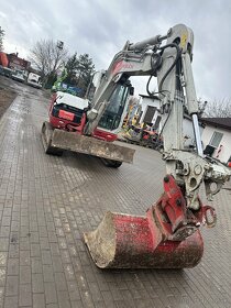 Pasový bagr Takeuchi TB 370 - 2