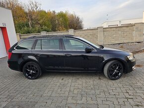 Škoda Octavia Combi 2.0 TDI M6 Edition Xenón Navi DVD R17 - 2