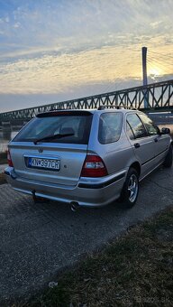 Honda Civic 1.4i - 2