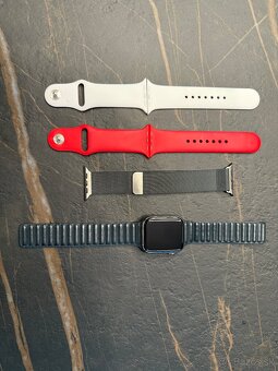 Apple Watch Series 7 Stainless Steel + 4 originálne remienky - 2