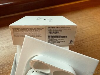 Apple AirPods (3. generácia) s MagSafe nabíjacím puzdrom - 2