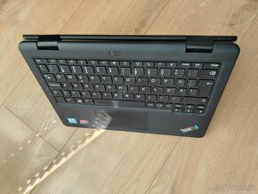 Lenovo ThinkPad Yoga 11e Intel M3-8100 dotykový displej - 2