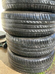 225/60R17 Kleber - 2