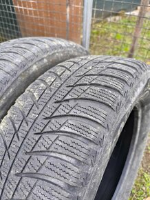 Bridgestone 215/60 R16 - 2