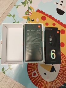 Redmi Note 11 Pro 5G  Graphite Gray + hodinky Mi Smart Band - 2