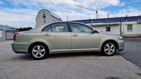 Toyota Avensis 2.0 D-4D - 1. Majiteľ, servisná knižka - 2