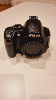 Nikon D3000 - 2