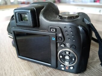 Olympus SP 590-UZ - 2