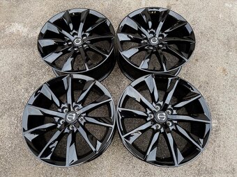 ORIGINAL VOLVO DISKY 5x108 R18 BLACK - 2