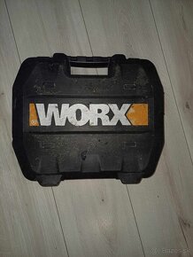 AKU skrutkovač WORX - 2