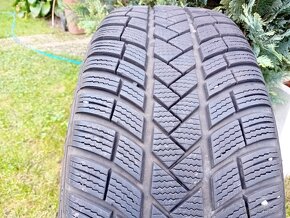 215/55 r17 Pirelli, 2ks, zimné, 6,5mm - 2