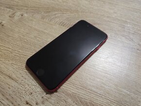 Iphone 8 64gb plnefunkcny bez poskodenia ma len bezne znamky - 2