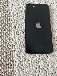 iPhone SE 128GB čierny - 2