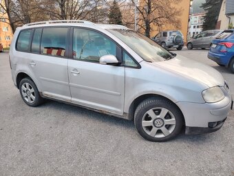 VW Touran - 2