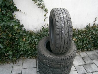 Predám 4x zimné pneu Kleber 215/65 R15C 104/102T - 2