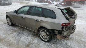 Alfa Romeo 159 2.4 JTDm 147kw rozpredám Bose, Navi, Koža - 2