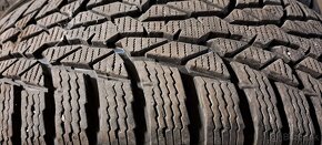 Predám 4ks jazdené zimné 175/65r15-84T Nokian - 2