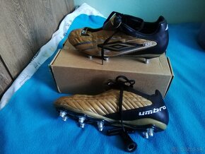 Predám kopačky Umbro - 2