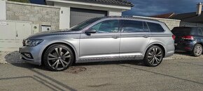 Volkswagen Passat 2,0 TDI ročník 03/2021 - 2