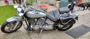 Yamaha Drag Star XVS 1100 (2003) - 2