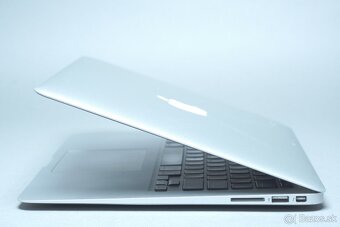 ZÁRUKA/MacbookAir13.3"/I5 1.8GHZ/4GB RAM/128GB SSD/CZ - 2