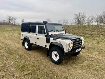 Land Rover Defender 110 - 2