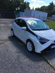 TOYOTA AYGO - 2