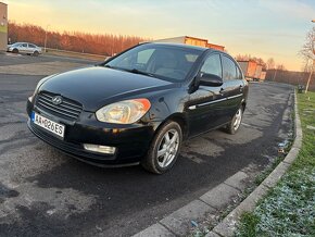 Hyundai accent 1.5 crdi - 2