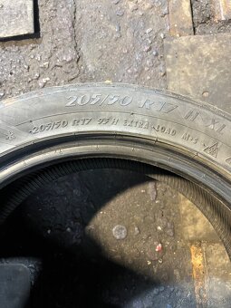 Pneumatiky 205/50 r17 zimne 4ks jazdene super stav - 2