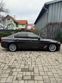 BMW rad 5 530d xDrive A/T G30 - 2