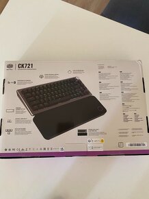 Cooler Master CK721 Mechanická klávesnica - 2