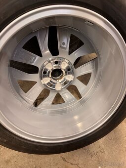 ORIG.ŠKODA OCTAVIA R17 NOVE 205/55/17.MICHELIN NOVE - 2