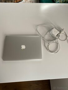 Apple Macbook Air 13” - 2
