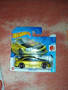 Hot wheels a Matchbox - 2